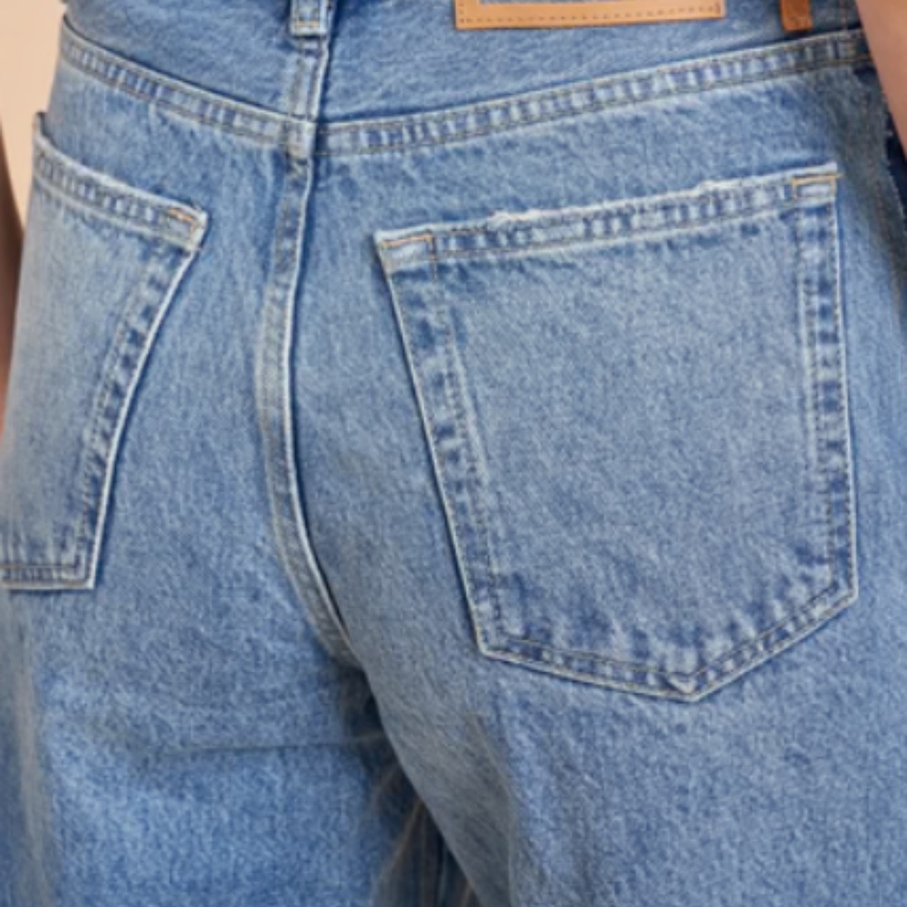 La Ligne Two-Tone Wide-Leg Jeans in Light and Dark Blue - Picture 4 of 10